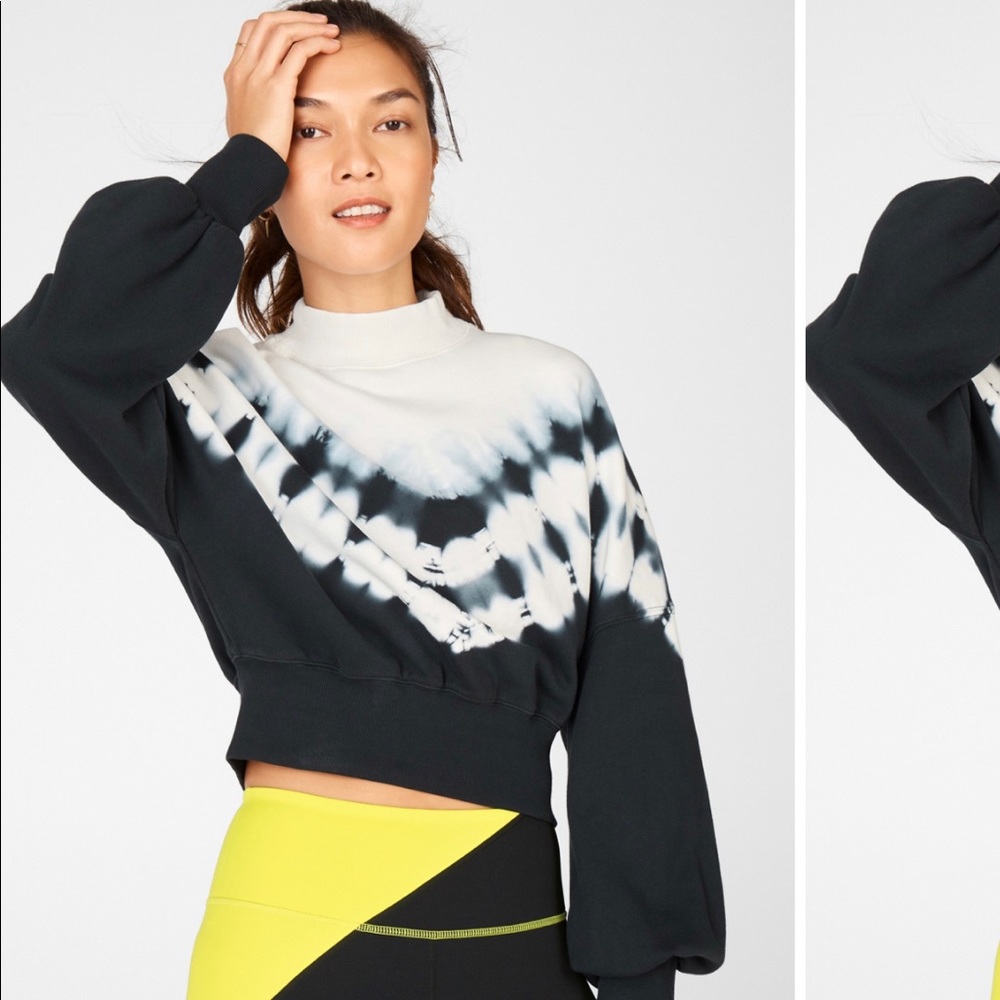 Fabletics cropped pullover sweatshirt